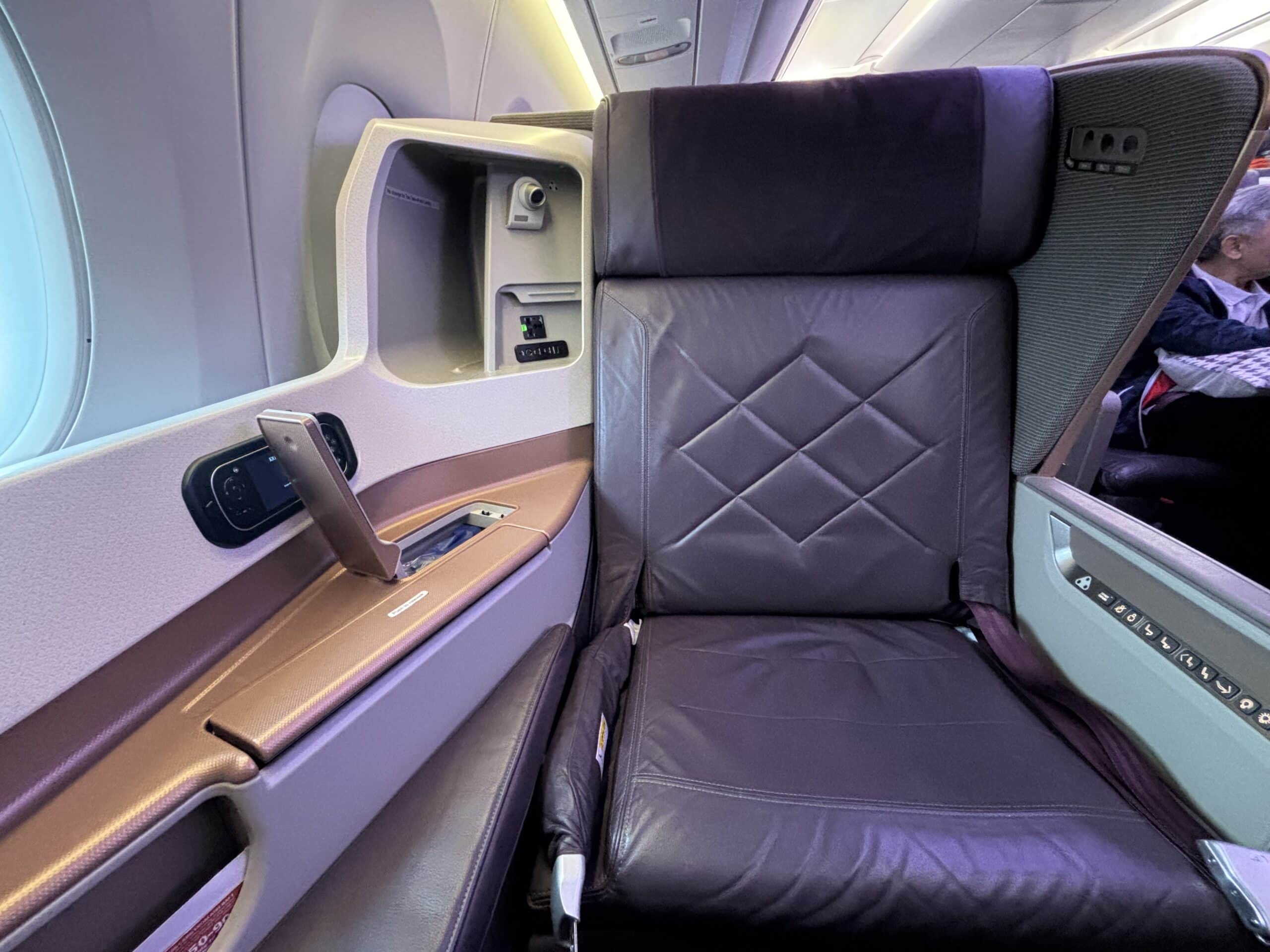 Singapore Airlines A350 Business Class Review | Seat